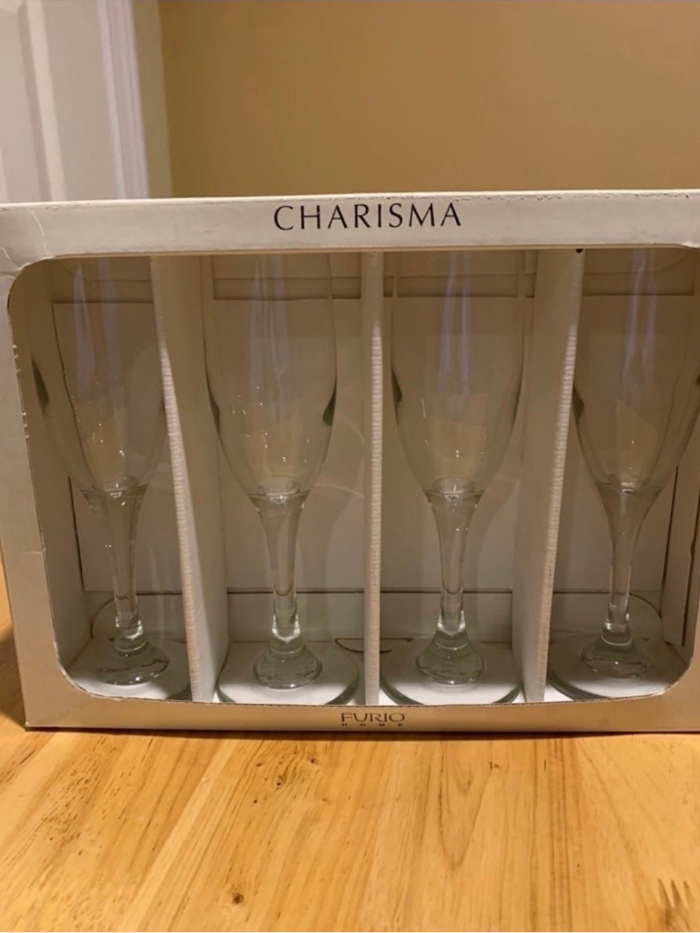 4 Wine Glasses By Furio